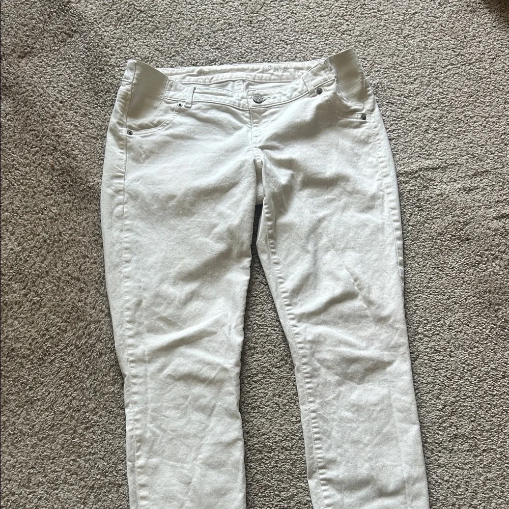 GAP stylish white